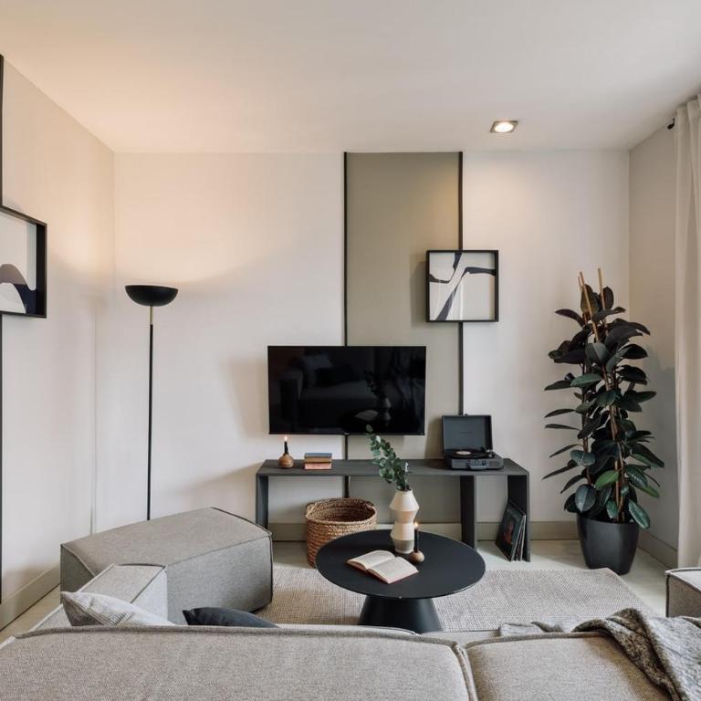 Spacest - Carrer del Comte d'Urgell B - Apartment - 6