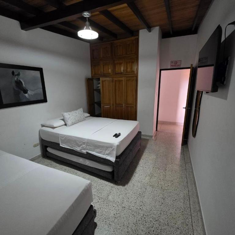 Casa Hotel Realeza del Estadio - Habitación Familiar - 6