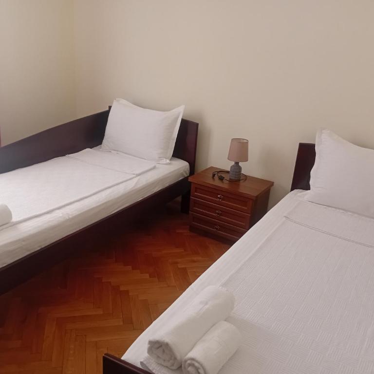 Villa Velzon Guesthouse - Dvokrevetna Soba sa Zasebnim Krevetima - 3