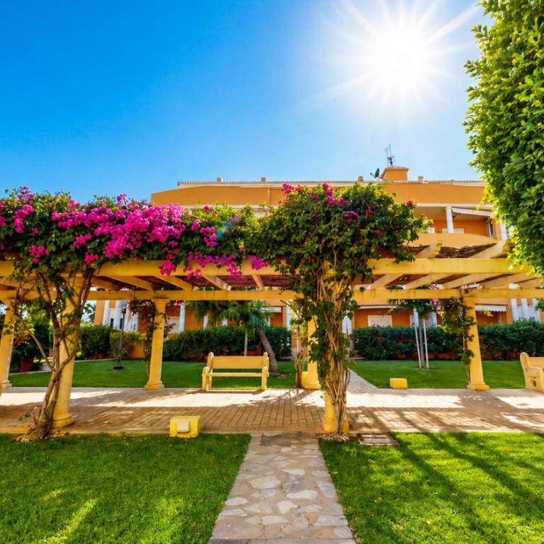 Apartamento Sergi en Denia con terraza, parking y piscina a 150m de la playa by Family Homes - Apartamento - Planta baja - 5