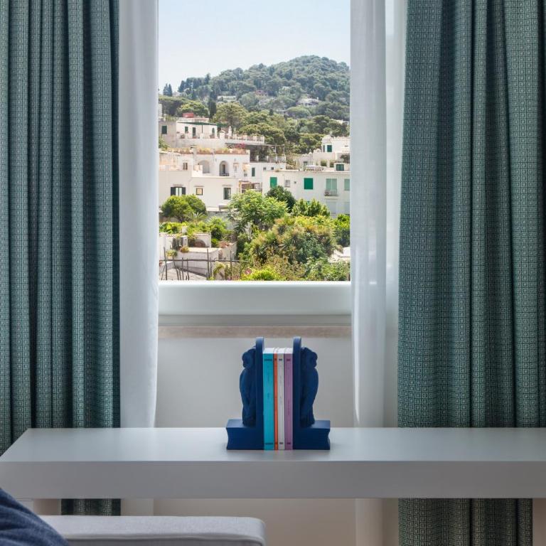 Pazziella, a Luxury Collection Hotel, Capri - Capri Junior King Suite with Balcony and Sea View - 1