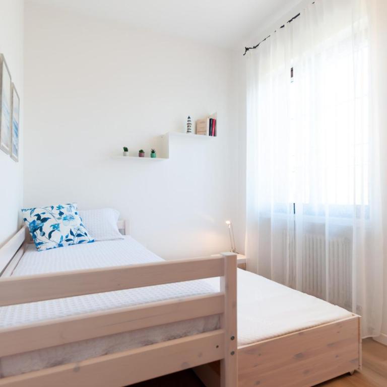 La Lanterna Bianca - Two-Bedroom House - 16