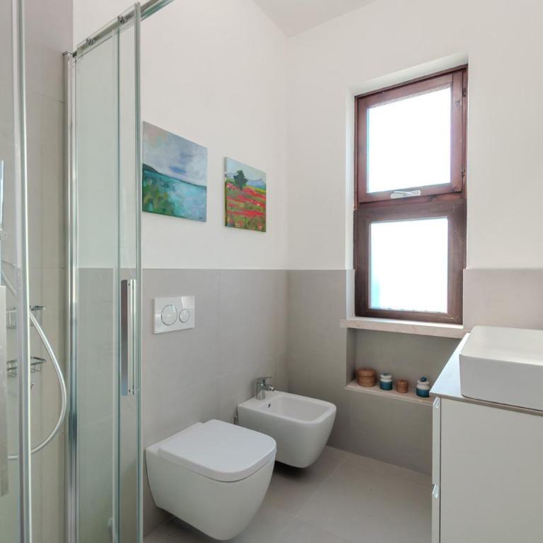 La Lanterna Bianca - Two-Bedroom House - 37