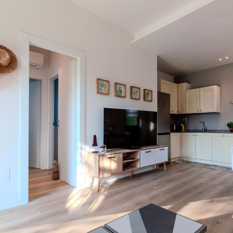 La Lanterna Bianca - Two-Bedroom House - 26