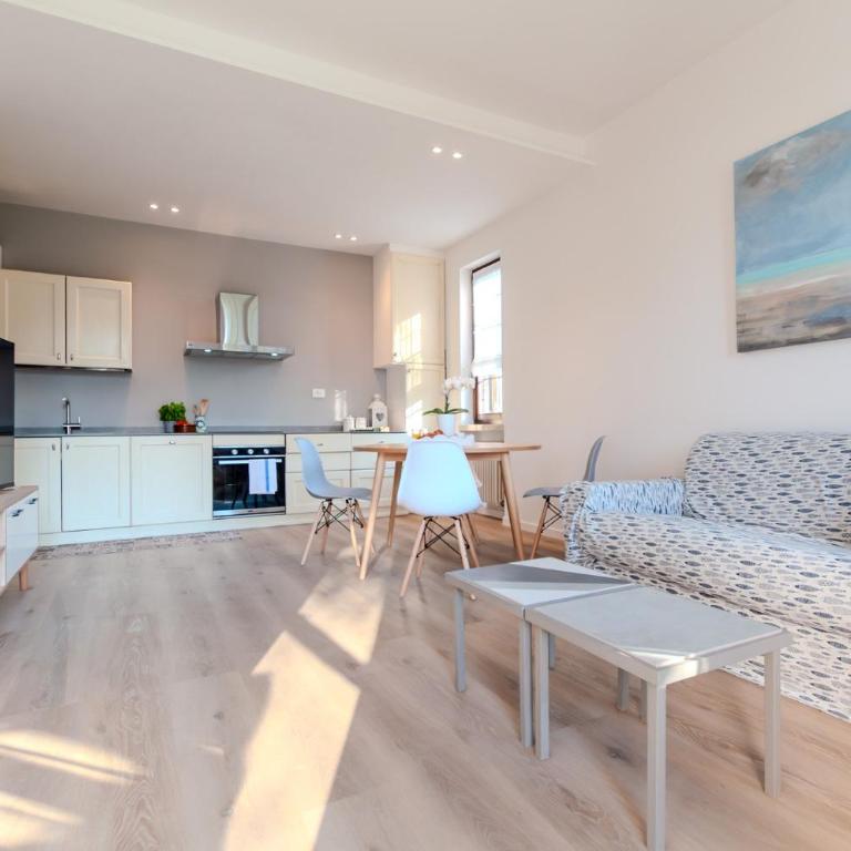 La Lanterna Bianca - Two-Bedroom House - 22