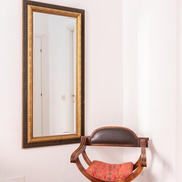 Imperium Vatican Guesthouse - 3 pvt suites, pvt bathrooms, A-C, 2 steps from Vatican - Camera Matrimoniale con Bagno Privato - 8