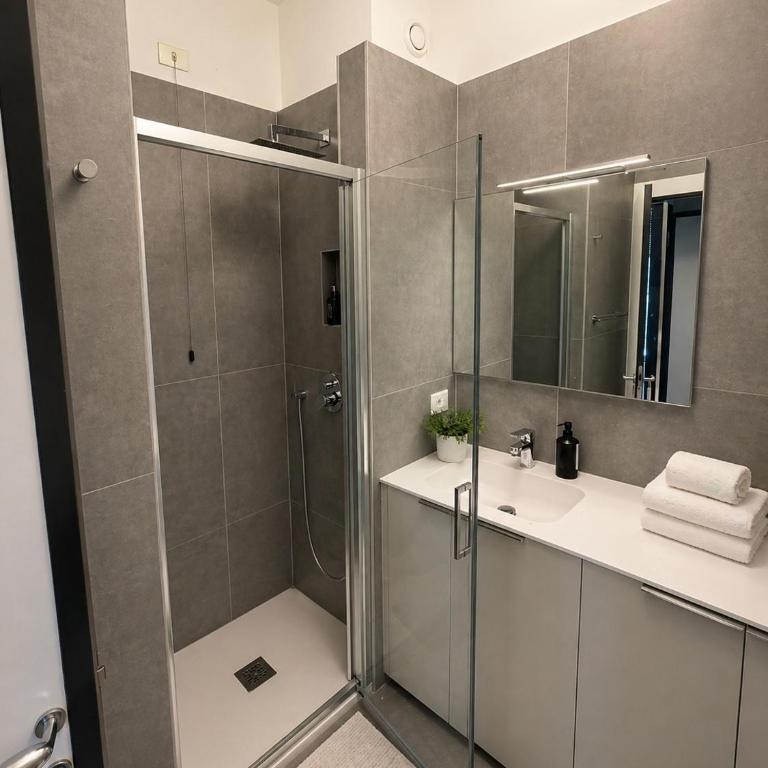 R Camelia House - Appartamento con 3 Camere da Letto - 6