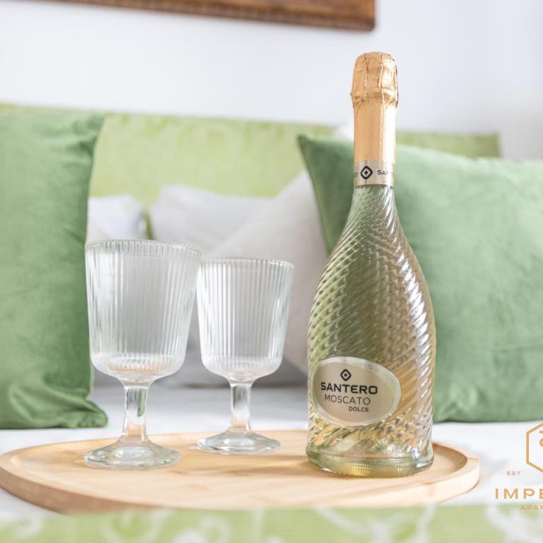 Imperium Vatican Guesthouse - 3 pvt suites, pvt bathrooms, A-C, 2 steps from Vatican - Camera Tripla - 9