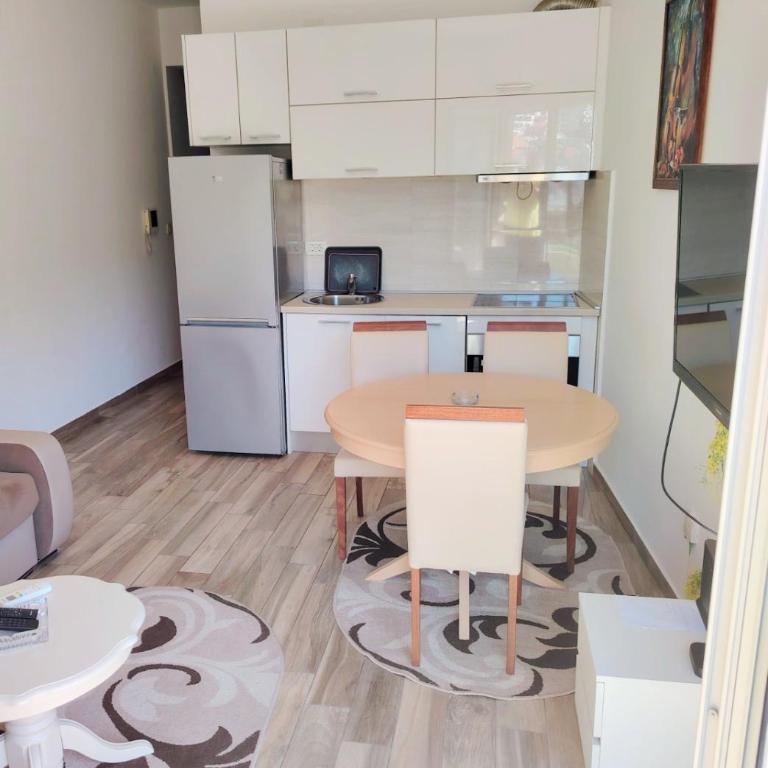 Adriatic - Apartman sa 2 Spavaće Sobe - 2