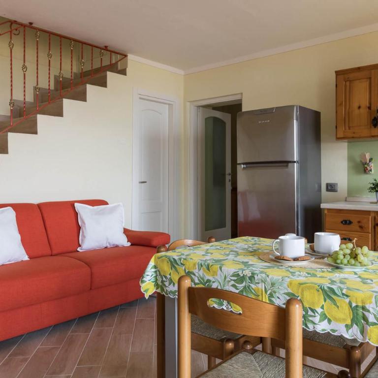 Albergo Diffuso Borgo Piovere, El Pià with garden and lakeview Tignale - Appartamento con 1 Camera da Letto e Vista Lago - 31