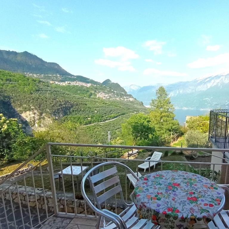 Albergo Diffuso Borgo Piovere, El Pià with garden and lakeview Tignale - Appartamento con 1 Camera da Letto e Vista Lago - 38