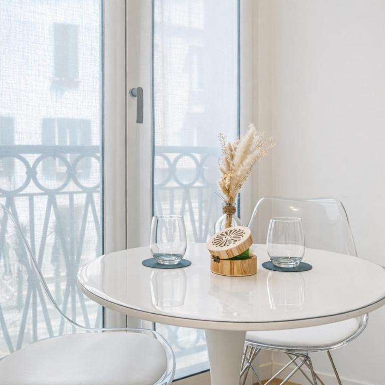 B and G San Babila- Luxury in the heart of Milano - Design district - Deluxe King Room - 10