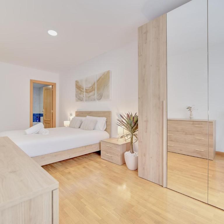 El Sadar Home by Clabao - Two-Bedroom Apartment - 5