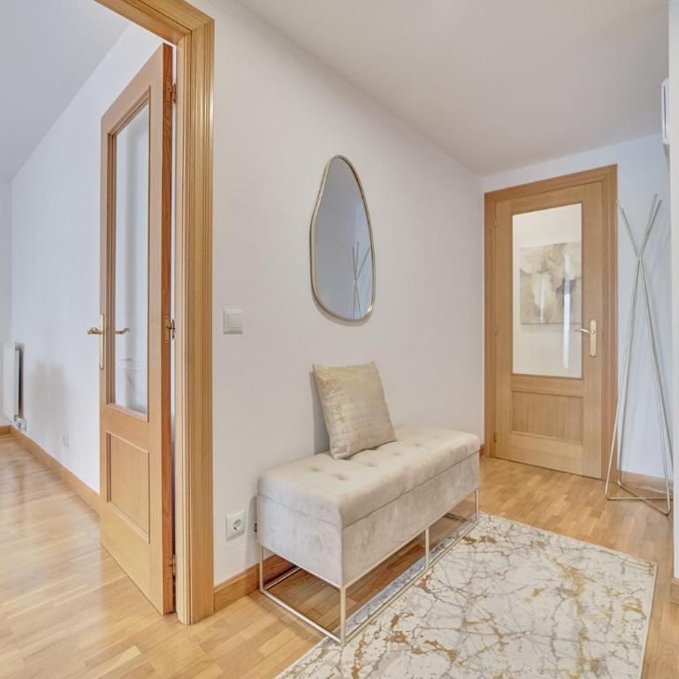 El Sadar Home by Clabao - Two-Bedroom Apartment - 17
