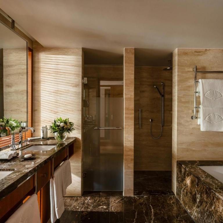 Mandarin Oriental, Geneva - Junior Suite Terrace mit Kingsize-Bett - 5