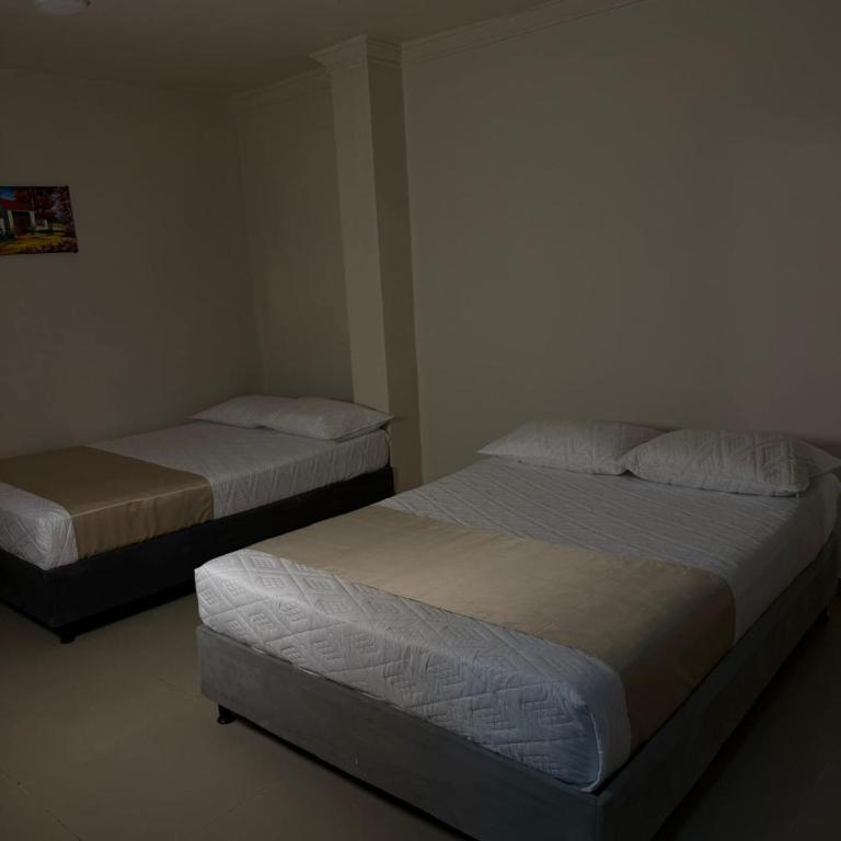 Hotel HIH - Comfort Quadruple Room - 3