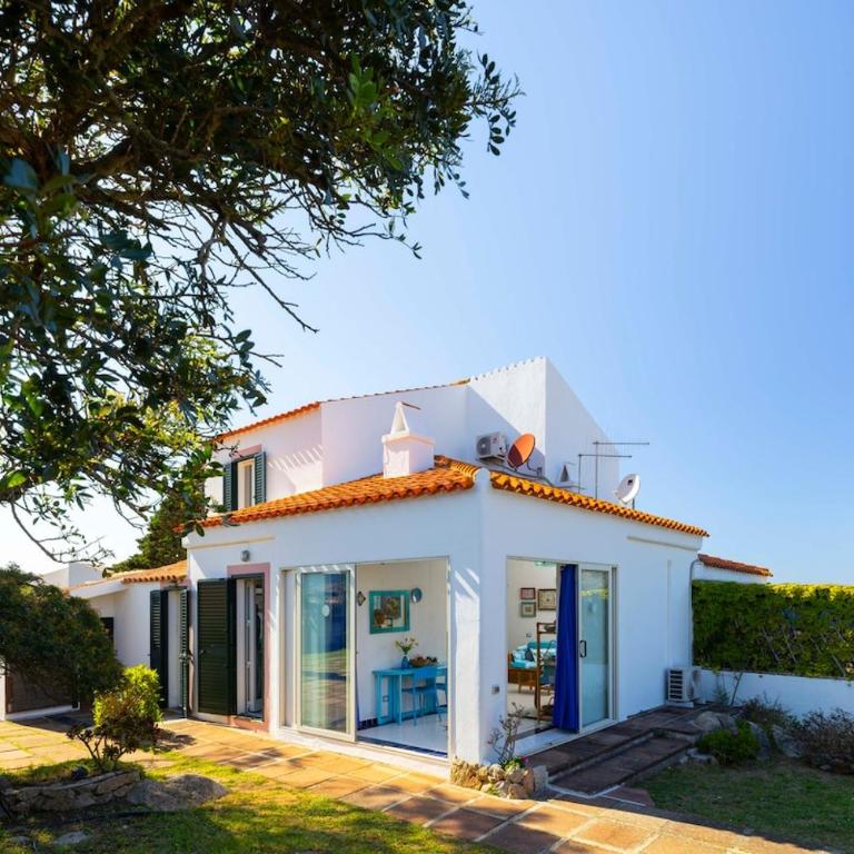 Villa Maestrale - Giardino Privato & Vista Mare - Three-Bedroom Villa - 1