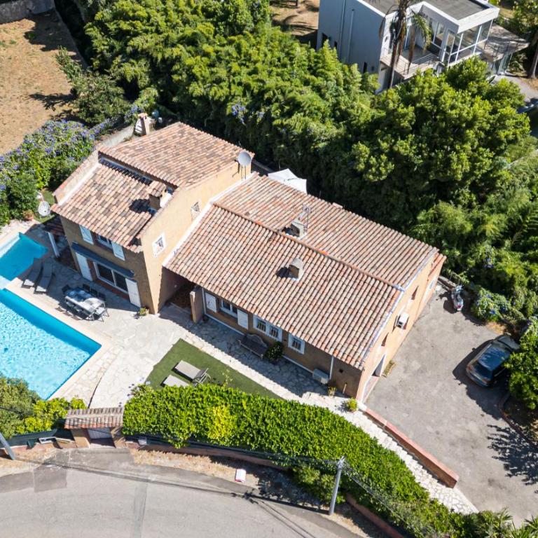 Villa 5 BDR - Swimmingpool - AC - Parking - Villa avec Piscine Privée - 34