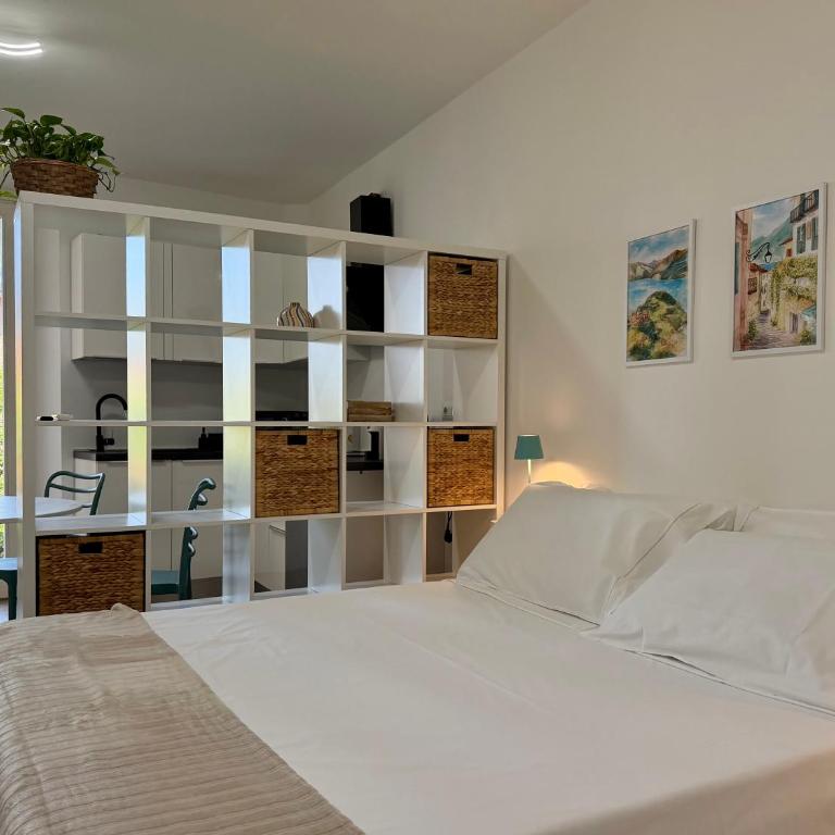 Casba Green - One-Bedroom Apartment - 1