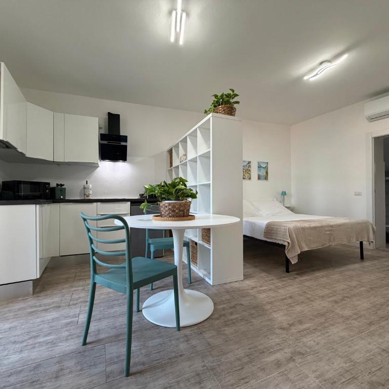 Casba Green - One-Bedroom Apartment - 2