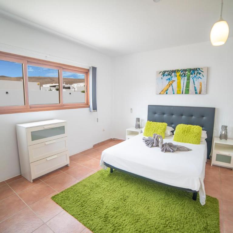 Los Sueños - Three-Bedroom House - 5