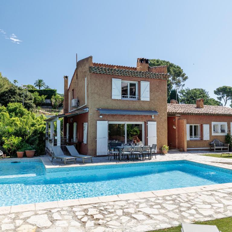 Villa 5 BDR - Swimmingpool - AC - Parking - Villa avec Piscine Privée - 56