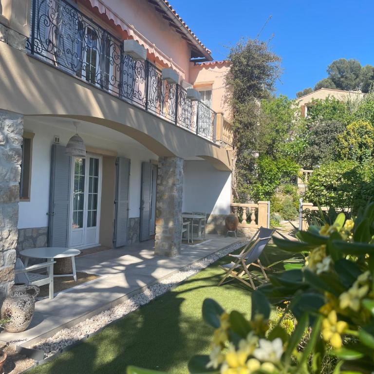 Studio bord de mer avec jardin dans villa ancienne - Studio mit Terrasse - 12