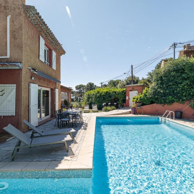 Villa 5 BDR - Swimmingpool - AC - Parking - Villa avec Piscine Privée - 64