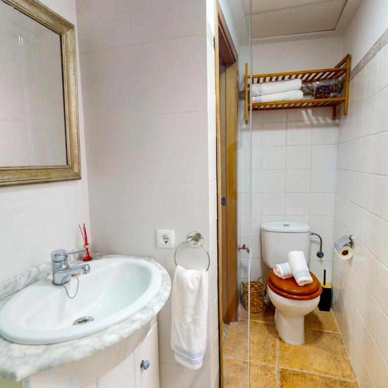 Apartamento Cor en el corazón de Dénia, a pasos del puerto y la playa by Family Homes Rentals - Apartamento de 2 dormitorios con vistas a la ciudad - 21