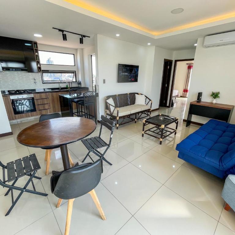 2-bedroom apartment & Free parking - Apartamento Deluxe de 2 dormitorios con balcón - 2