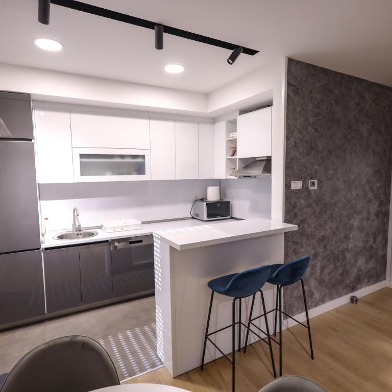 River - Two-Bedroom Apartment - 17