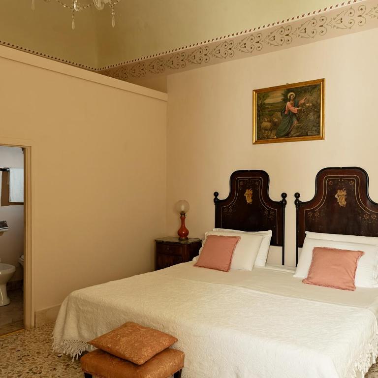 Roccamelia Experience - Camera Matrimoniale Classic - 1
