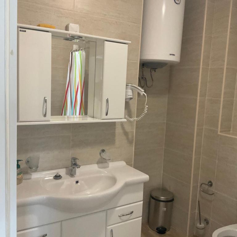 Val Lux Apartmani - Apartman - 8