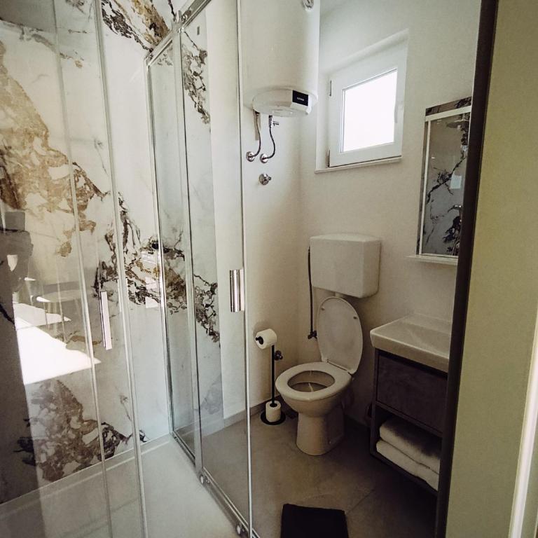 Villa Olea - King Room with Mountain View - 2