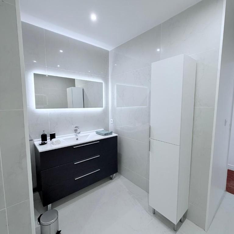 3 chambres spacieux lumineux climatisé à 2 pas du Vieux Port - Appartement 3 Chambres - 21