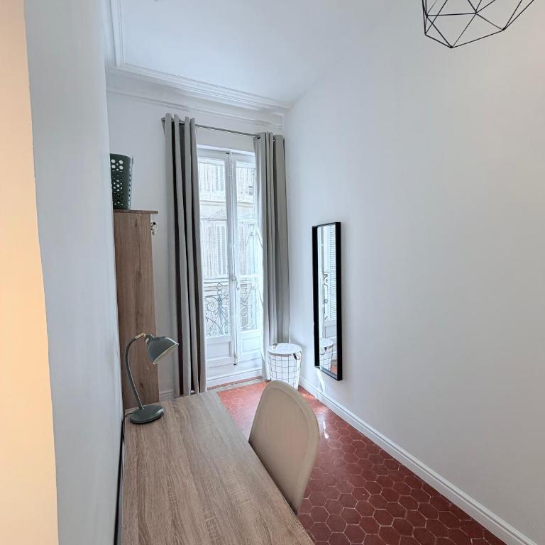 3 chambres spacieux lumineux climatisé à 2 pas du Vieux Port - Appartement 3 Chambres - 19