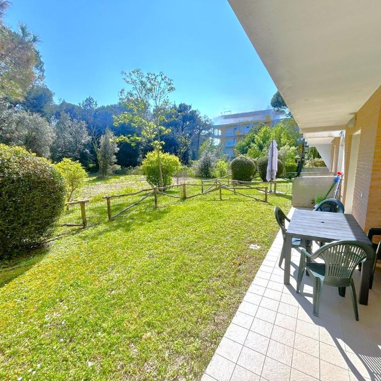 PELLICANO - Appartamenti - Two-Bedroom Deluxe Apartment with Garden View - 4