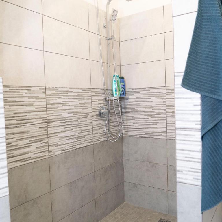 Redblue home - Apartment - 24