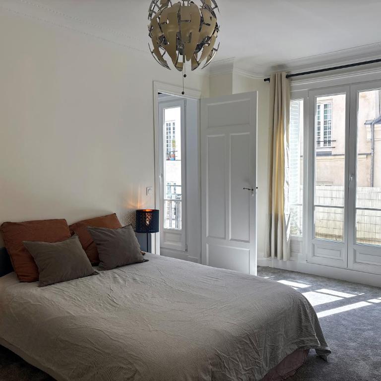 Élégant 2 pièces haussmannien avec balcon Paris 5e - Appartement 2 Chambres - 6