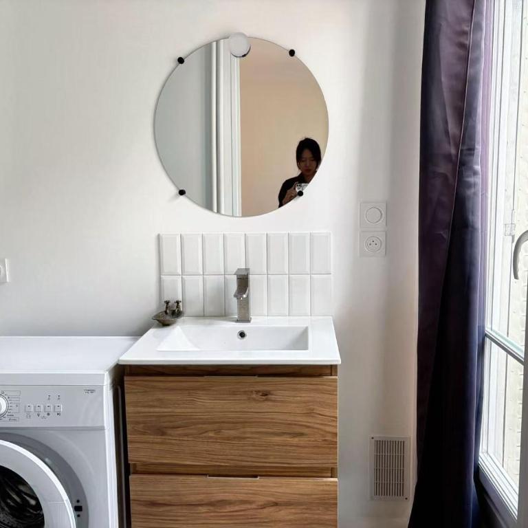 Élégant 2 pièces haussmannien avec balcon Paris 5e - Appartement 2 Chambres - 10