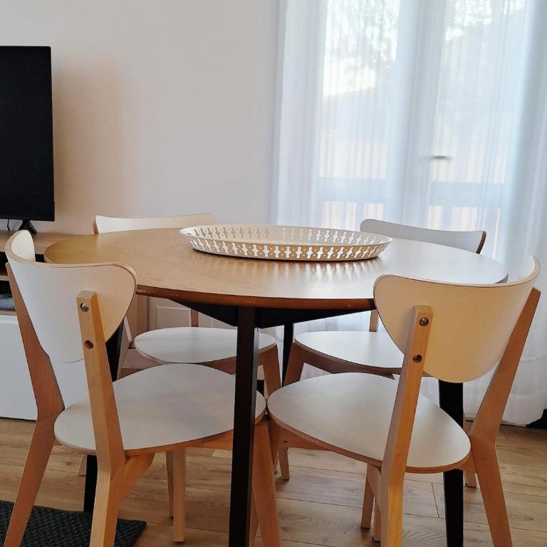 Le Clémenceau- 6pers - Plage 200m, Clim, PKG privé - Maisonnette - 3