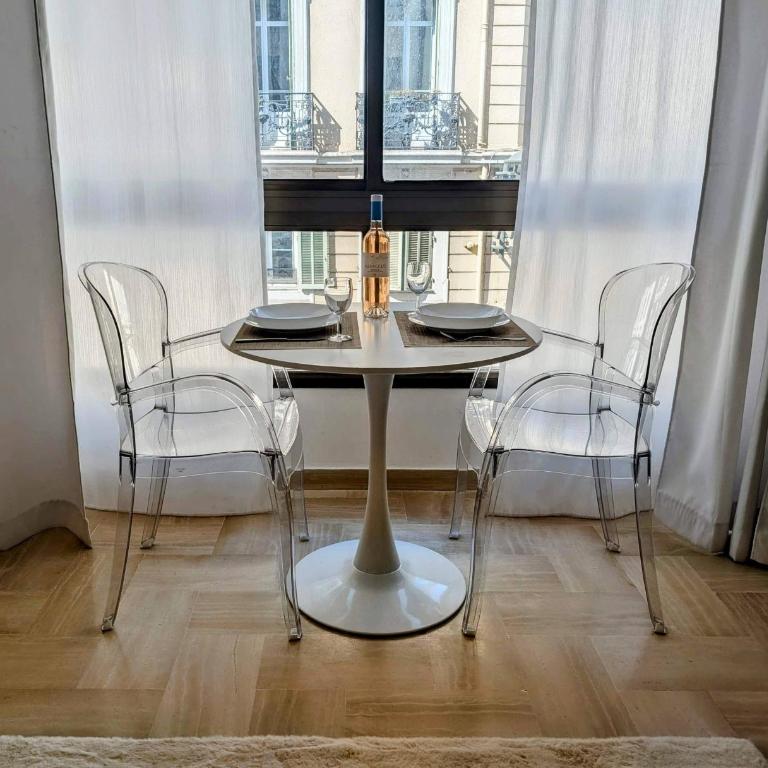 Elegant Apartment in Gray Albion - Parking, Central Cannes - Superior Apartment mit Stadtblick - 10