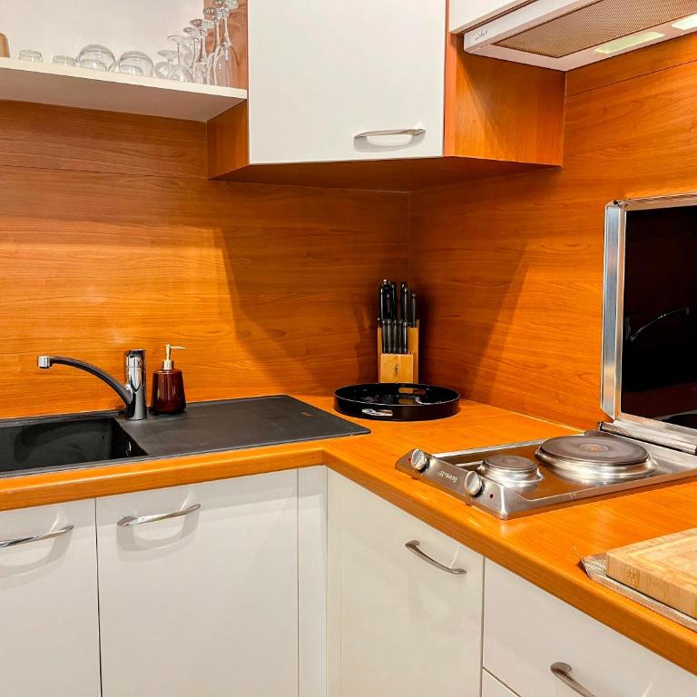 Elegant Apartment in Gray Albion - Parking, Central Cannes - Superior Apartment mit Stadtblick - 12