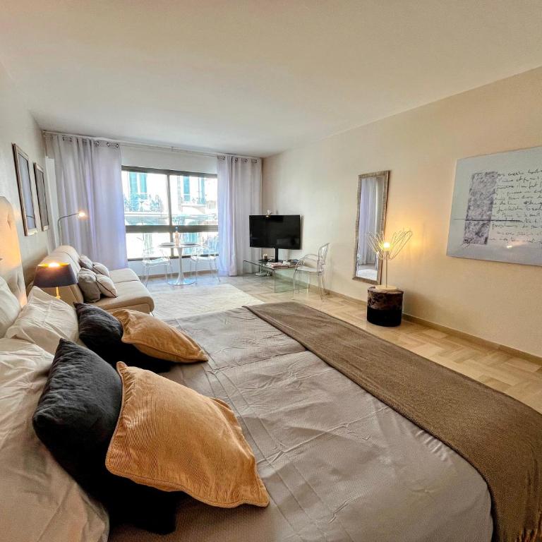 Elegant Apartment in Gray Albion - Parking, Central Cannes - Superior Apartment mit Stadtblick - 6