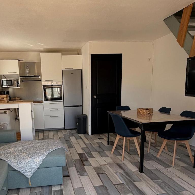 T3 climatisé à l'abri des regards - plage à 200m - Maison 2 Chambres - 10
