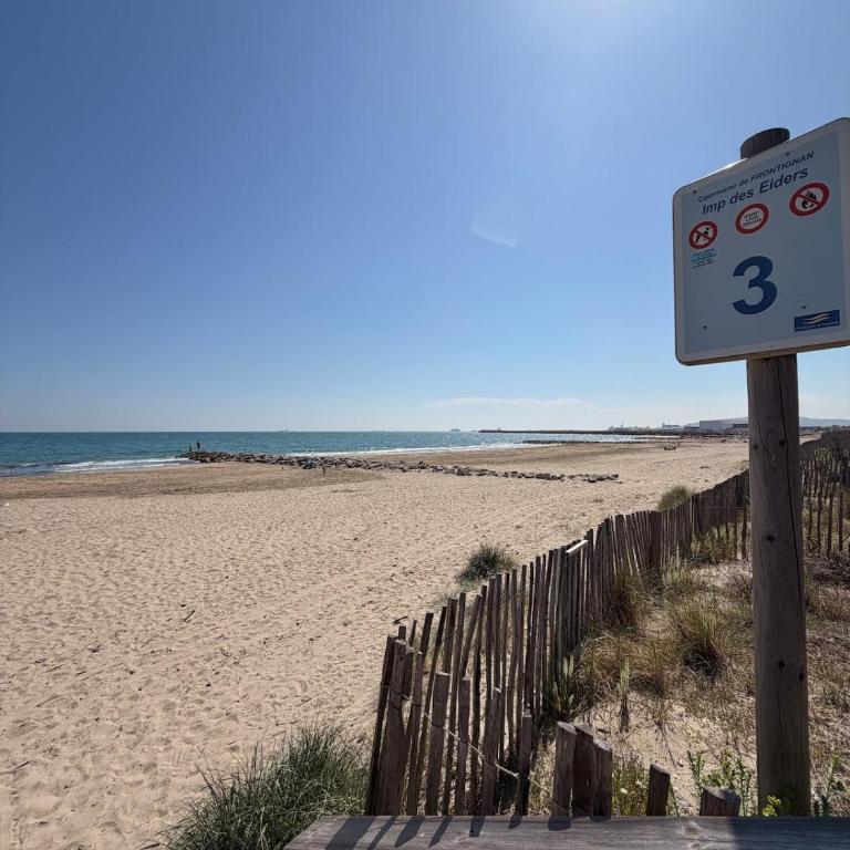 T3 climatisé à l'abri des regards - plage à 200m - Maison 2 Chambres - 17