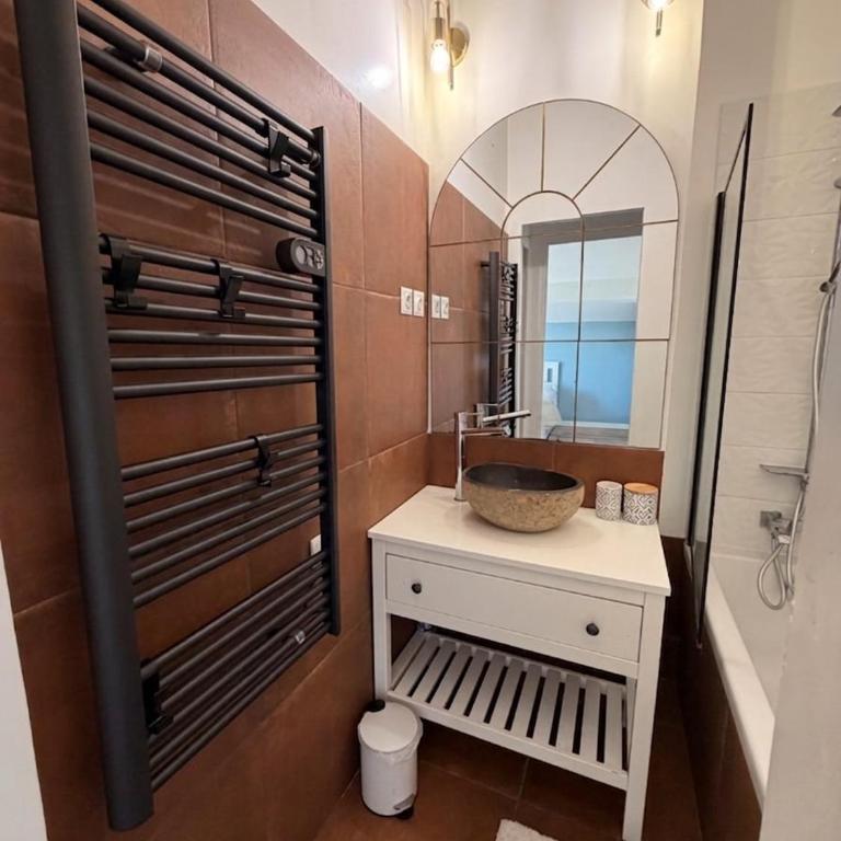 T3 climatisé à l'abri des regards - plage à 200m - Maison 2 Chambres - 26
