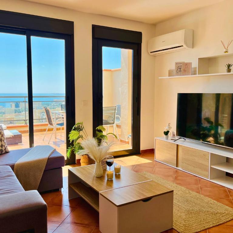 Espacioso Dúplex con terraza y vistas - Apartamento de 3 dormitorios con vistas al mar - 19