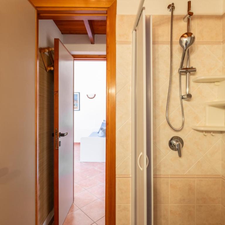 1 minuto a piedi dalla spiaggia, Veranda e Parcheggio privato - Appartamento con 1 Camera da Letto - 29
