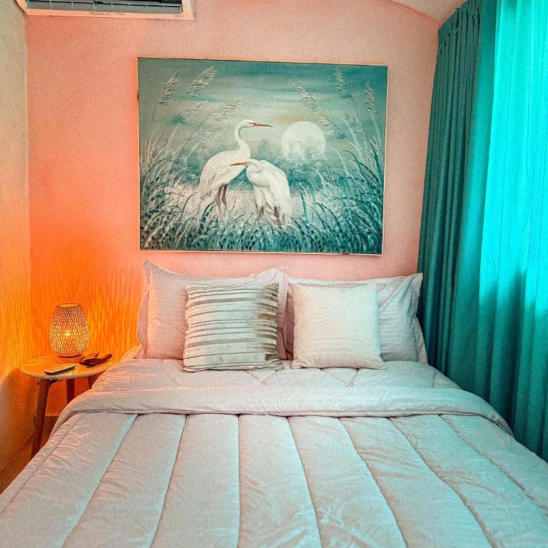 Gloria By Airbrentals - Two-Bedroom Apartment with Balcony - 19